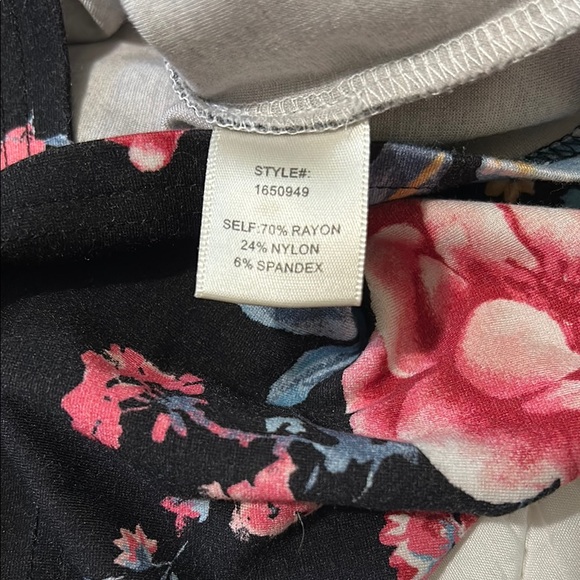 Current Air Pencil Skirt - Picture 6 of 7